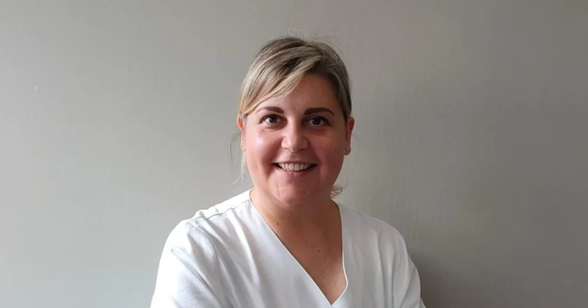La dottoressa Elena Caldirola è una collaboratrice dello studio di fisioterapia e osteopatia specializzata in Fisioterapia, kinesiotaping e riabilitazione del pavimento pelvico